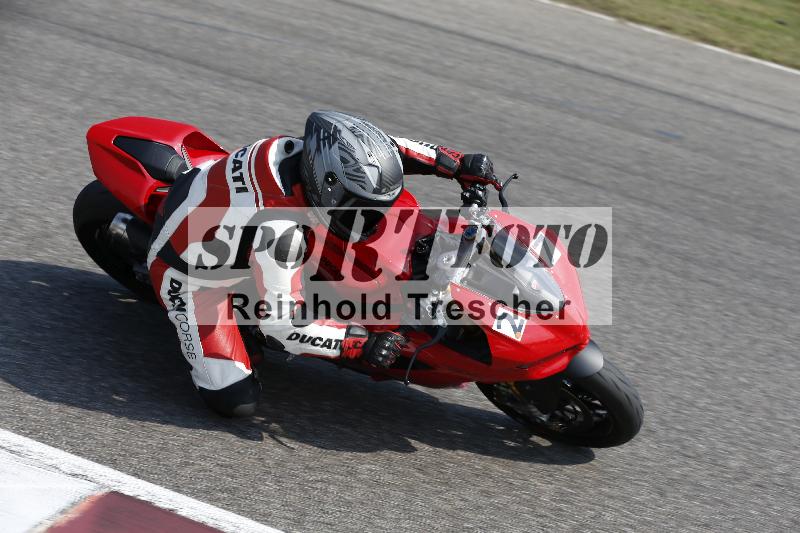 /Archiv-2025/49 26.08.2025 Cornu Master School ADR/rot-rouge/27